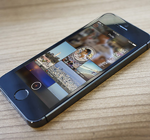 <span>Photo Album UI Animation</span><i>→</i>